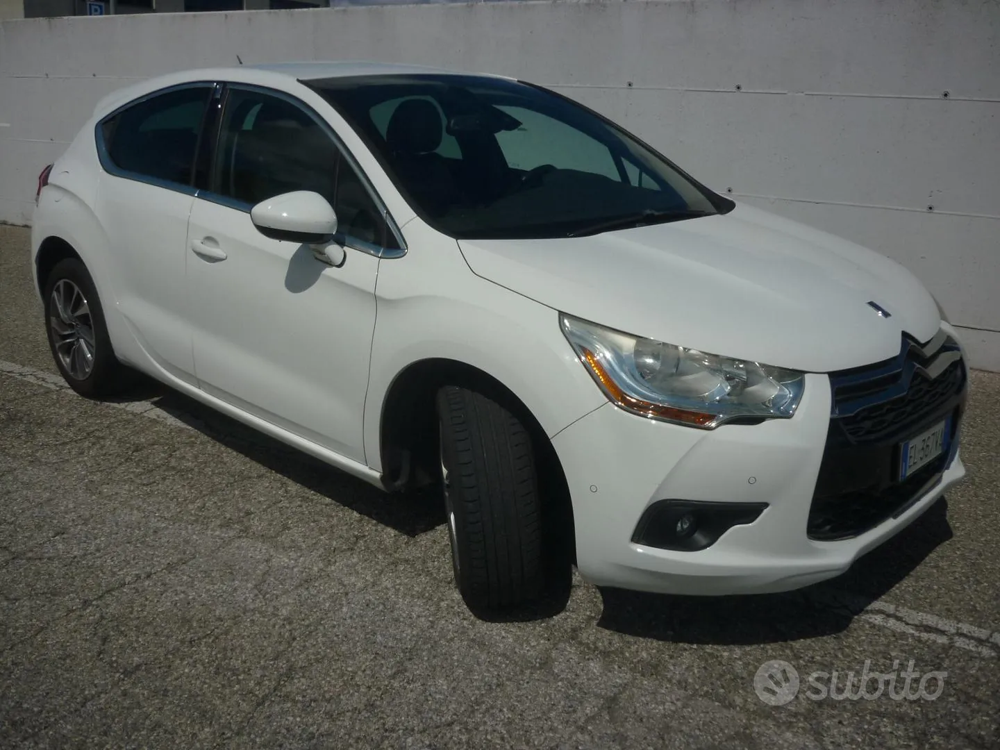 DS Automobiles Ds 4 2012 photo 4