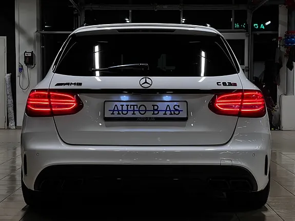 Mercedes-Benz C63 2016 photo 4