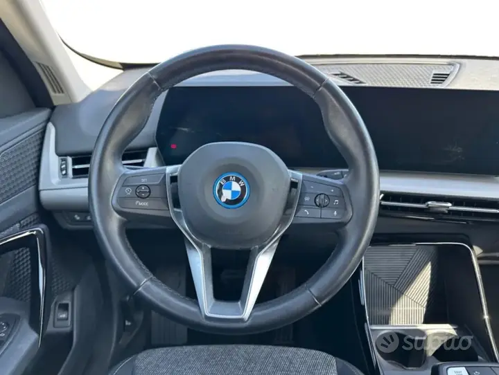 BMW Ix1 2023 photo 4