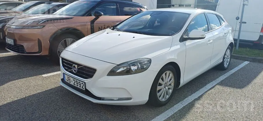 Volvo V40