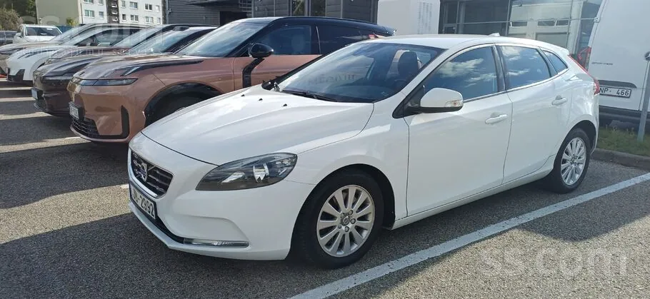 Volvo V40 2015 photo 2