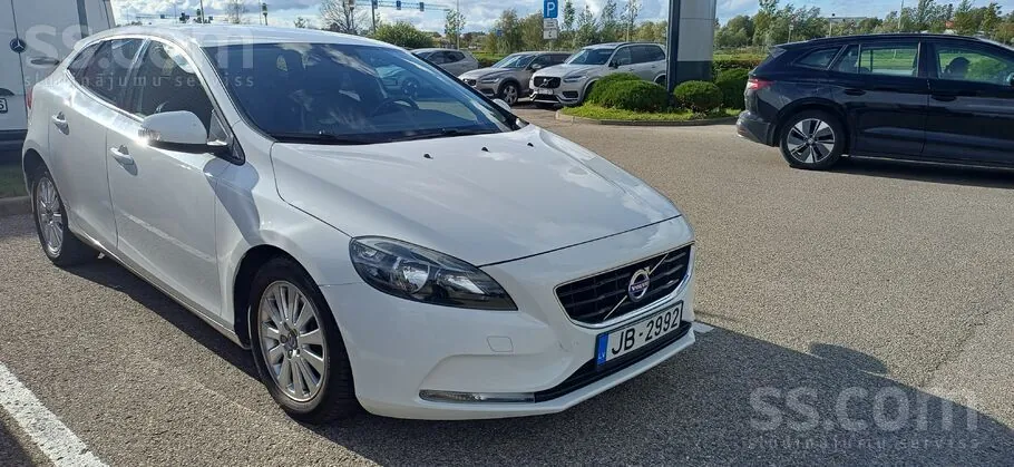 Volvo V40 2015 photo 4