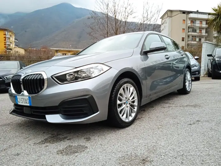 BMW 1 Series 2022 photo 3