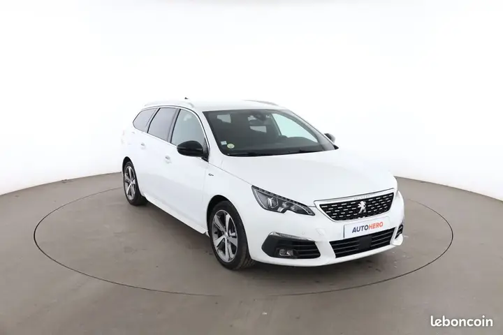 Peugeot 308 2021 photo 4