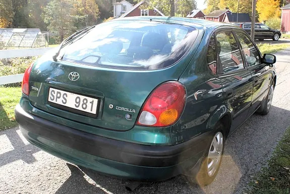 Toyota Corolla 2001 photo 2