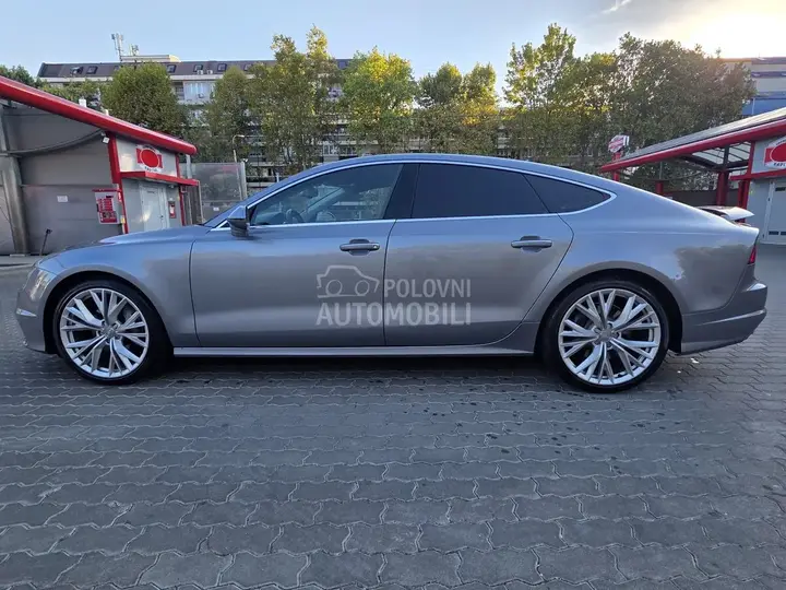Audi A7 2017 photo 2
