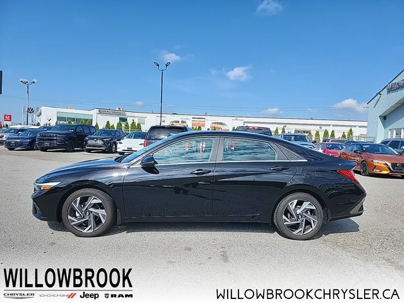 Hyundai Elantra 2025 photo 2