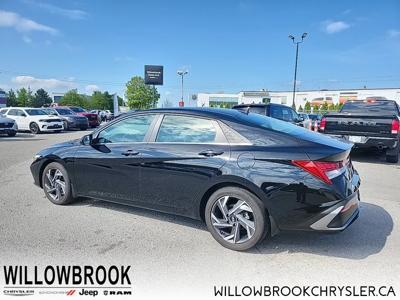 Hyundai Elantra 2025 photo 4