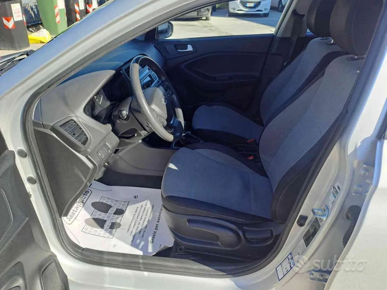 Hyundai I20 2017 photo 2