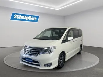 Nissan Serena 2014 photo 2