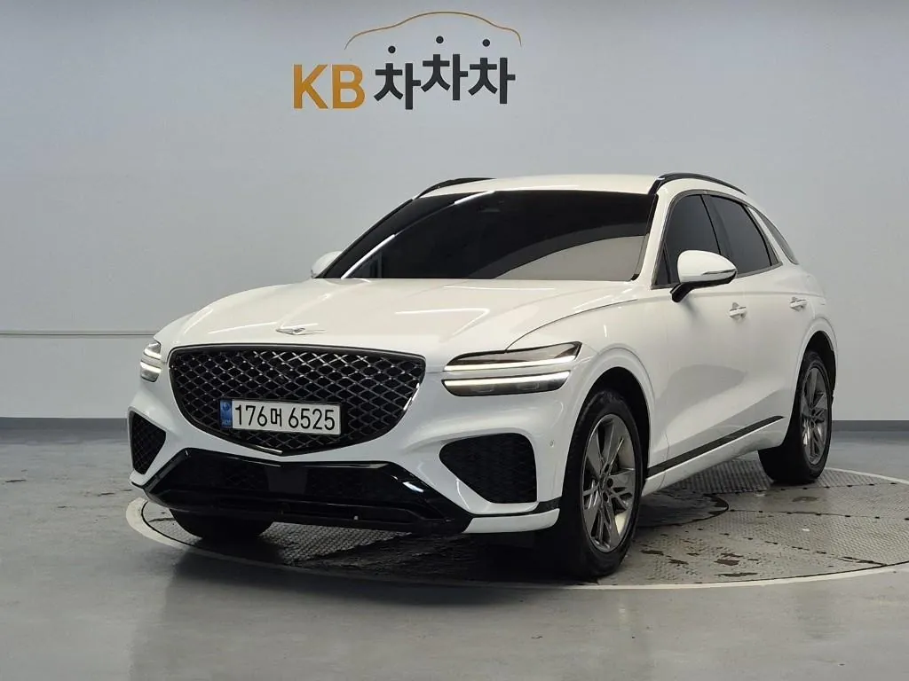 Genesis Gv70