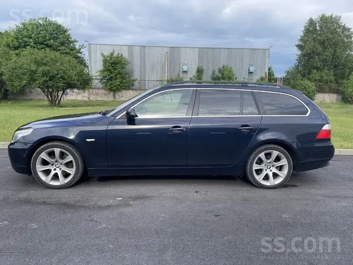 BMW 530 2006 photo 2