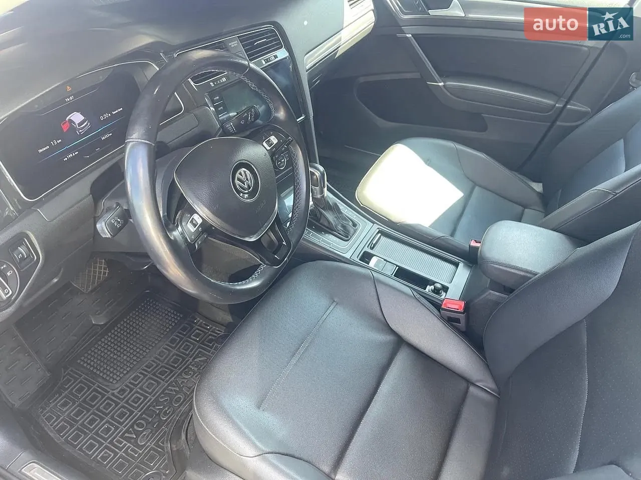 Volkswagen E-Golf 2019 photo 3