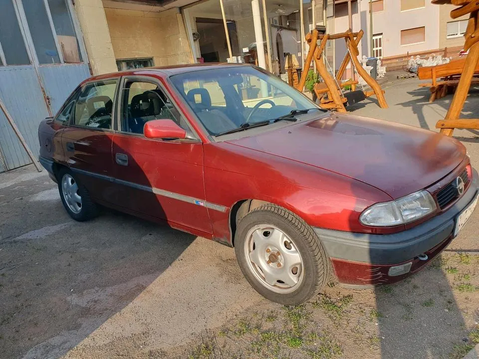 Opel Astra F