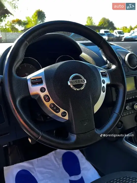 Nissan Qashqai 2009 photo 5