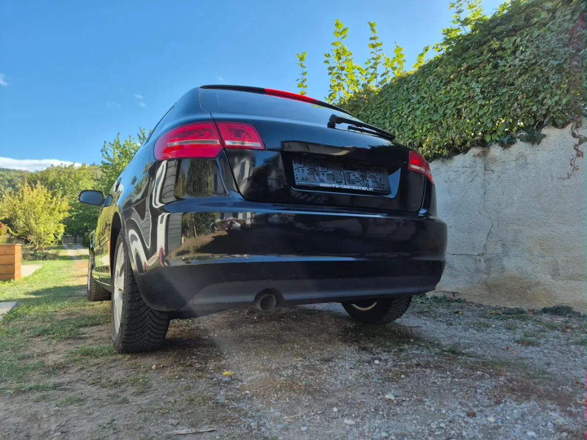 Audi A3 2011 photo 3