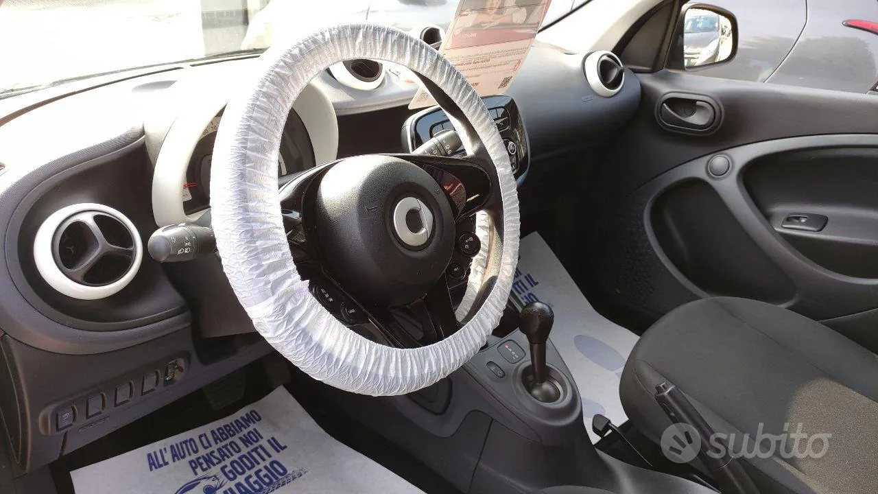 Smart Forfour 2017 photo 5