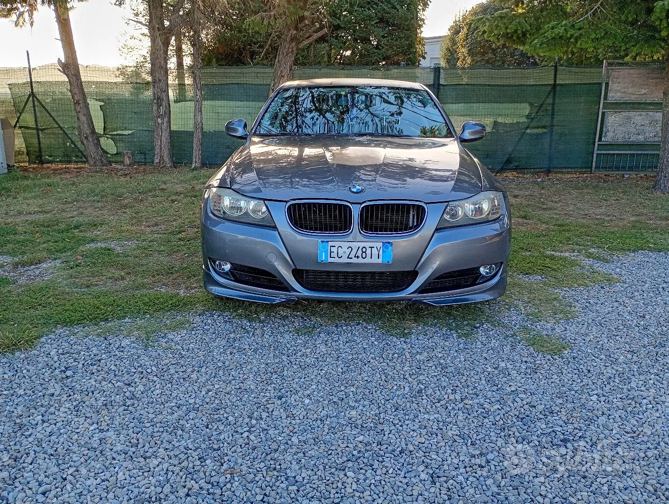 BMW 3 Series 2010 photo 4