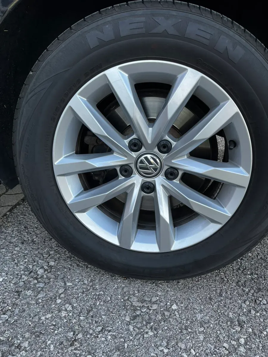 Volkswagen Passat 2016 photo 3