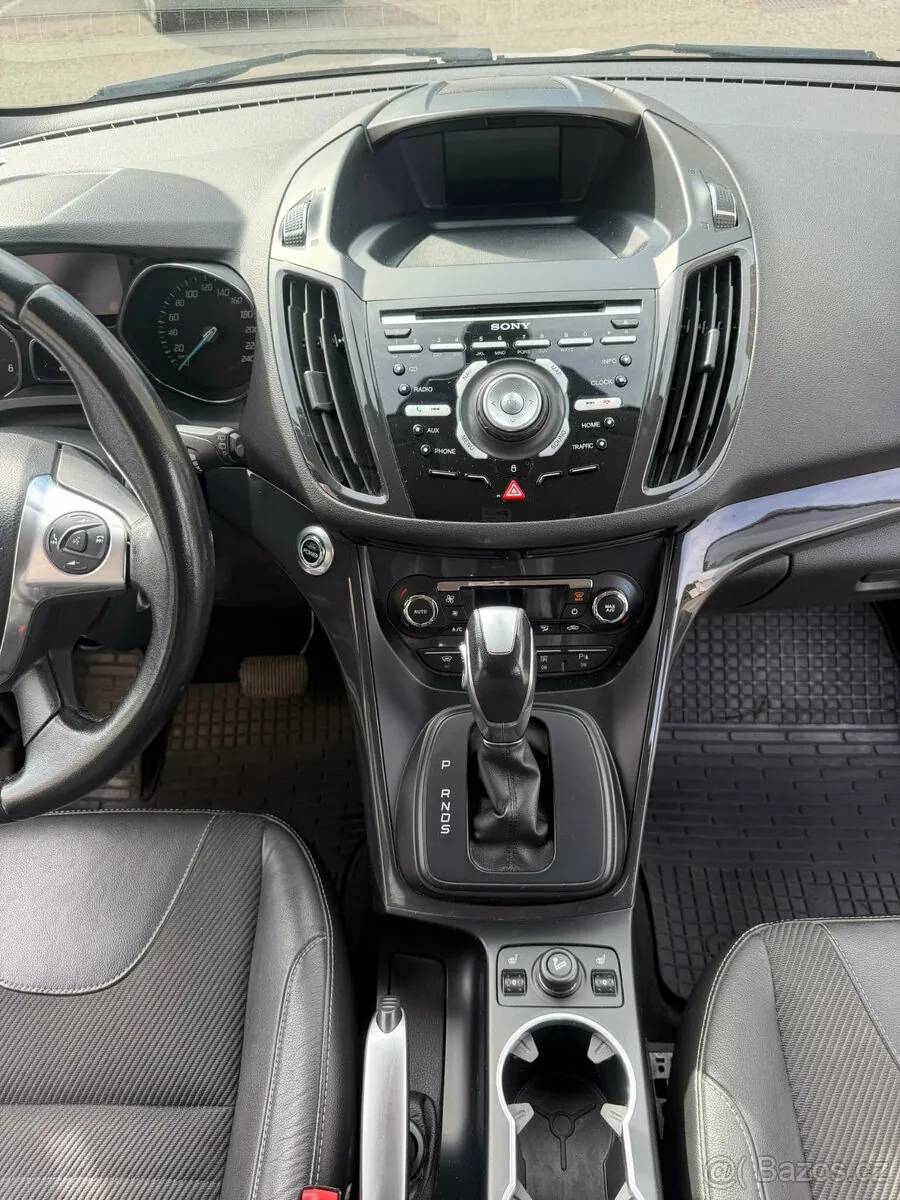 Ford Kuga 2013 photo 3