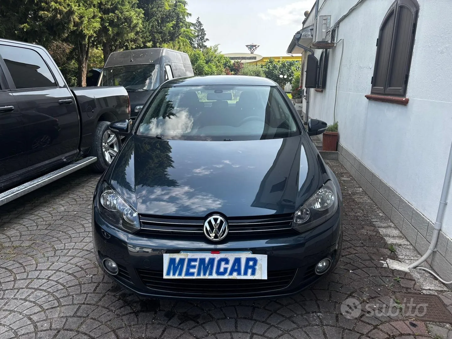 Volkswagen Golf 2012 photo 2