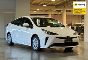 Toyota Prius 2021 photo 2