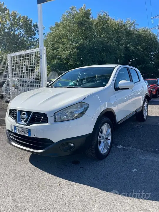 Nissan Qashqai 2012 photo 4