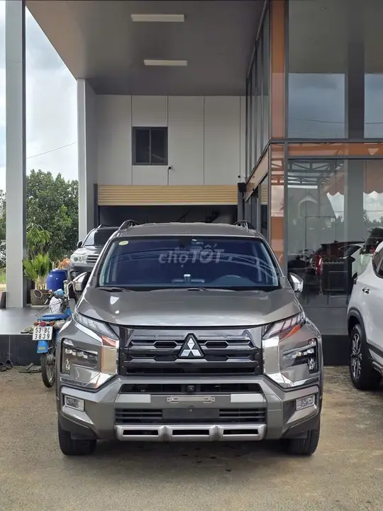 Mitsubishi Xpander Cross