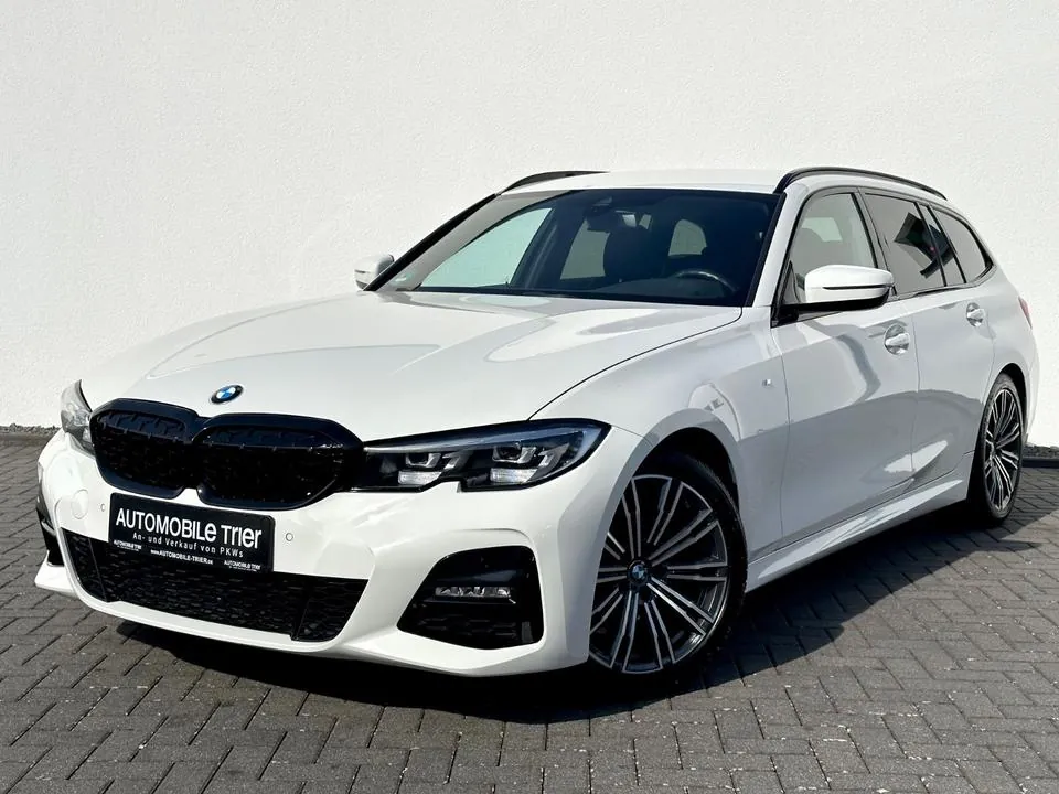 BMW 320I