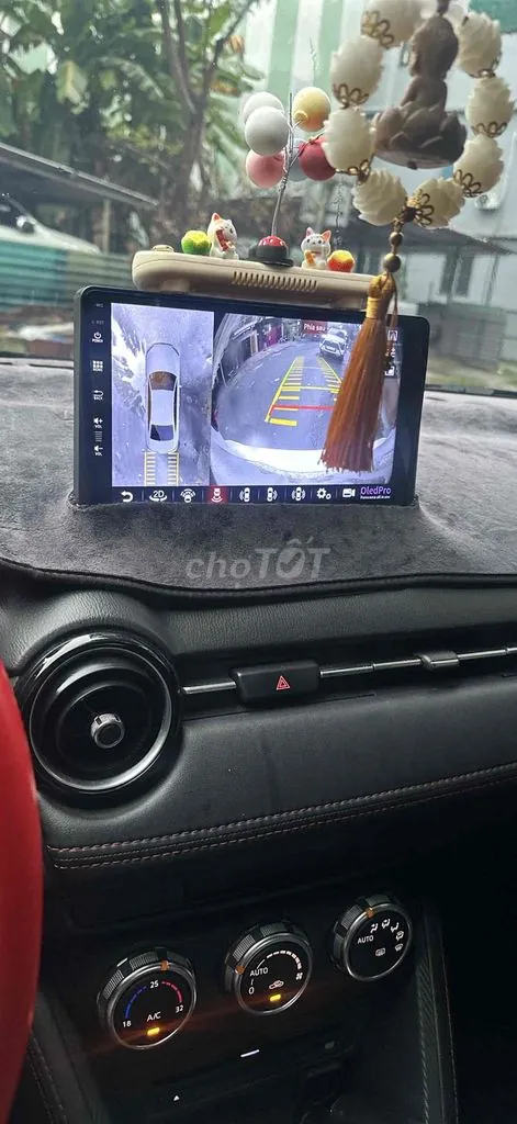 Mazda 2 2016 photo 2