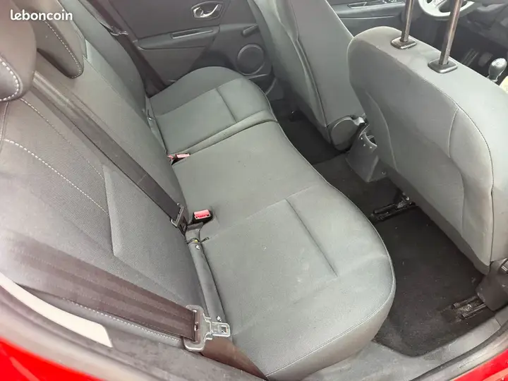 Renault Megane 2014 photo 4
