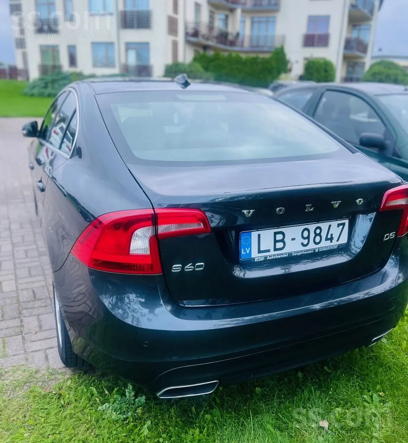 Volvo S60 2013 photo 5