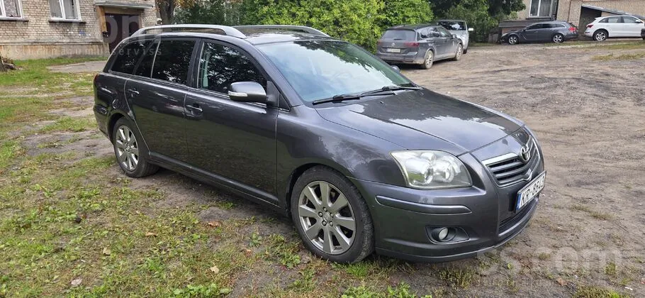 Toyota Avensis 2008 photo 2