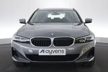 BMW 3 Series Touring 2022 photo 2