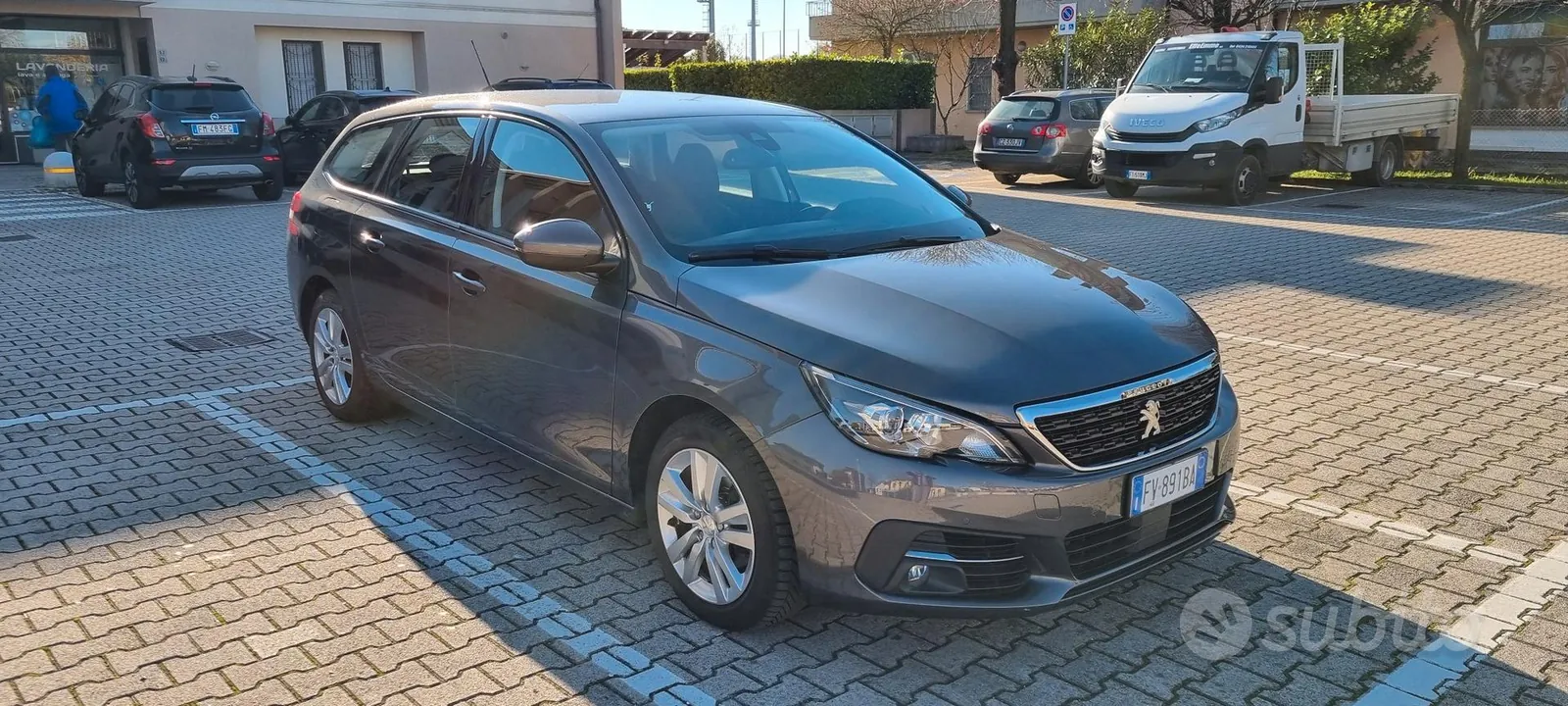 Peugeot 308 2019 photo 2