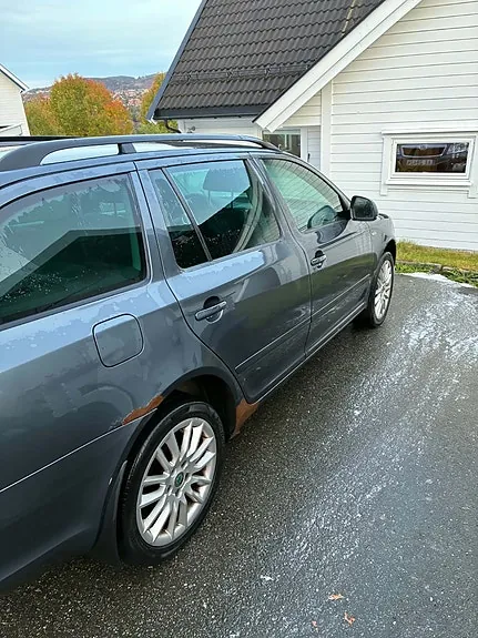 Skoda Octavia 2011 photo 3