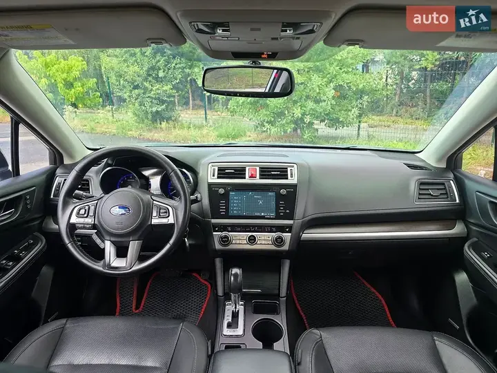 Subaru Legacy 2016 photo 2