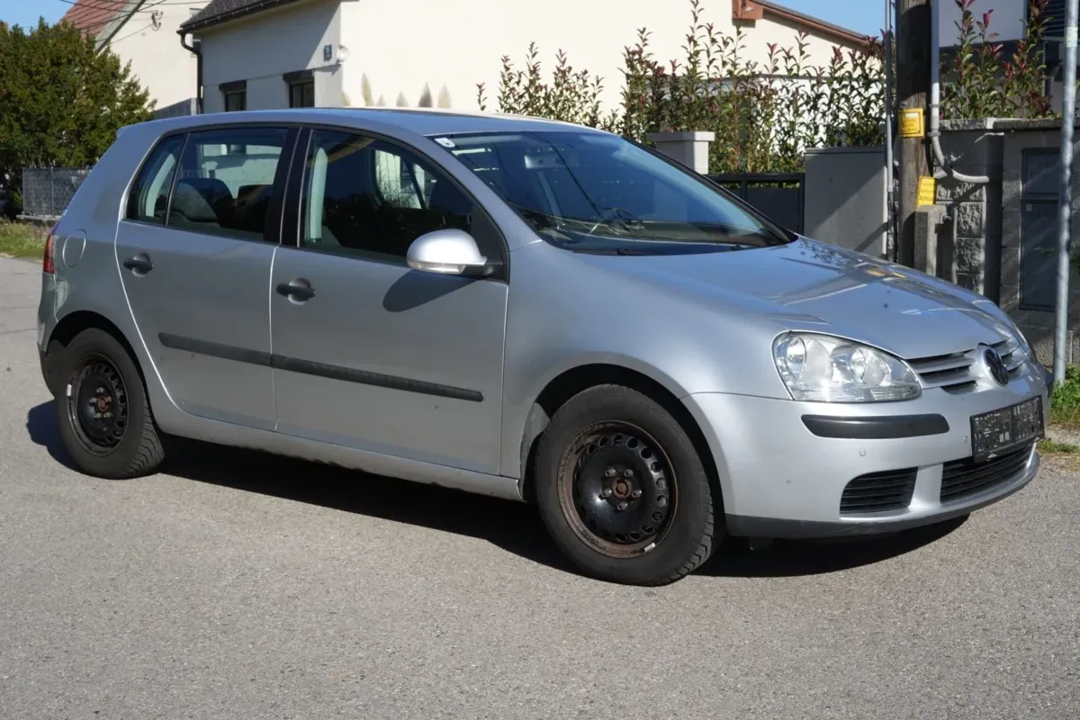 Volkswagen Golf 2005 photo 2