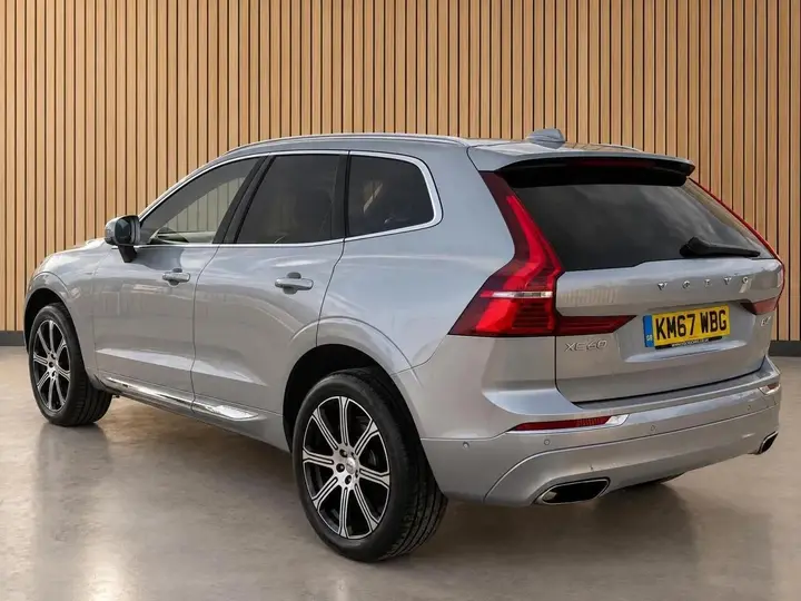 Volvo Xc60 2017 photo 2