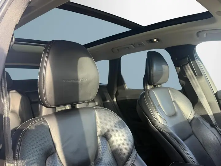 Volvo Xc60 2017 photo 4