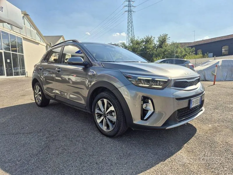 Kia Stonic 2024 photo 2