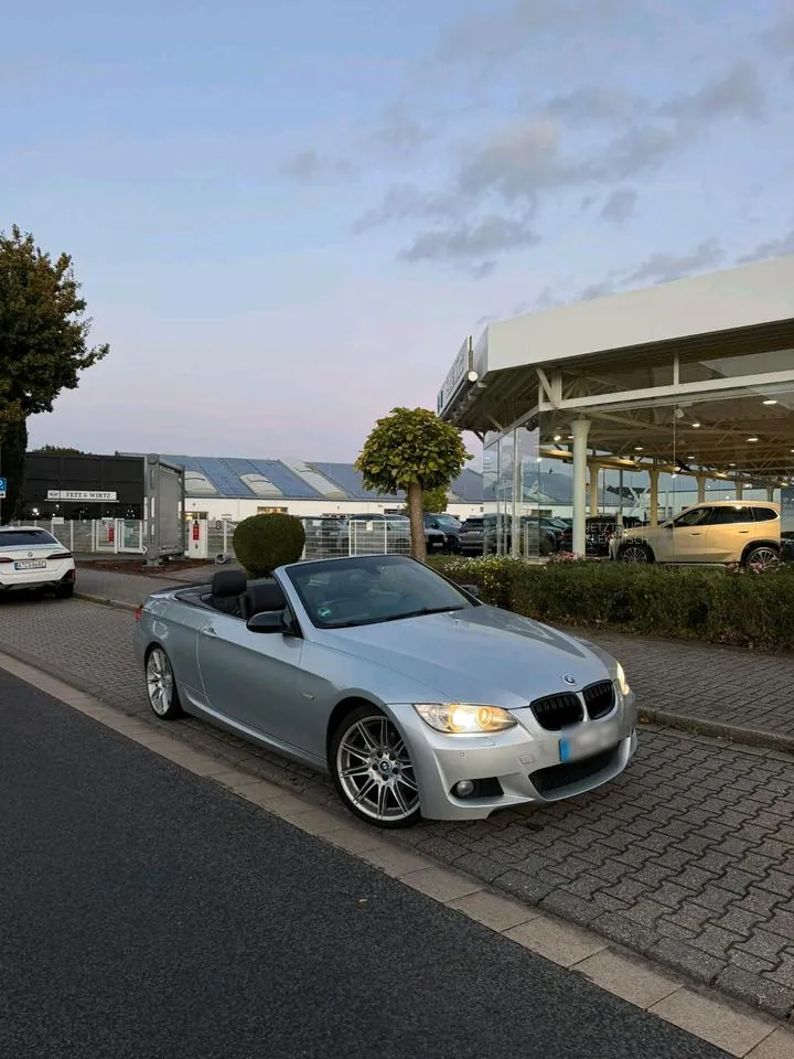 BMW 320I
