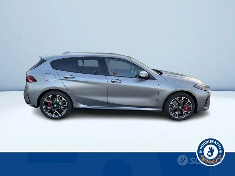 BMW 1 Series 2025 photo 5