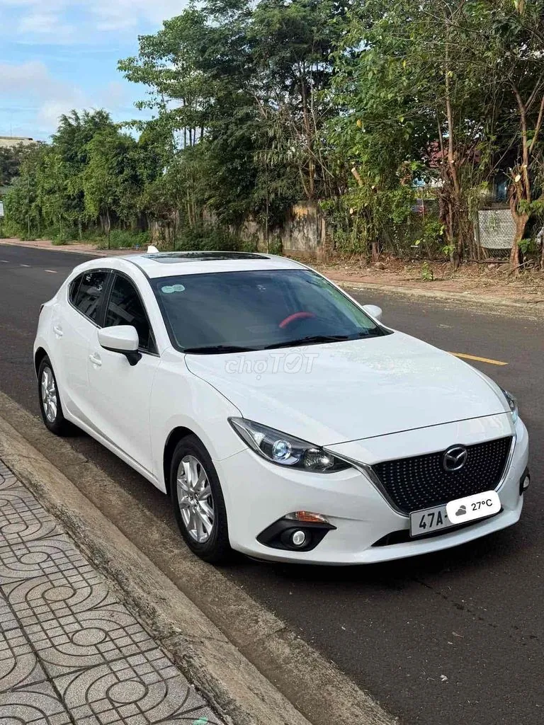 Mazda 3 2016 photo 2