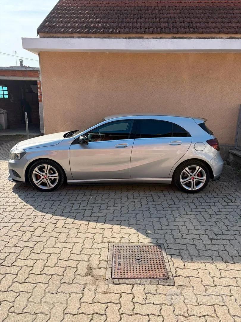 Mercedes-Benz C180D 2015 photo 4