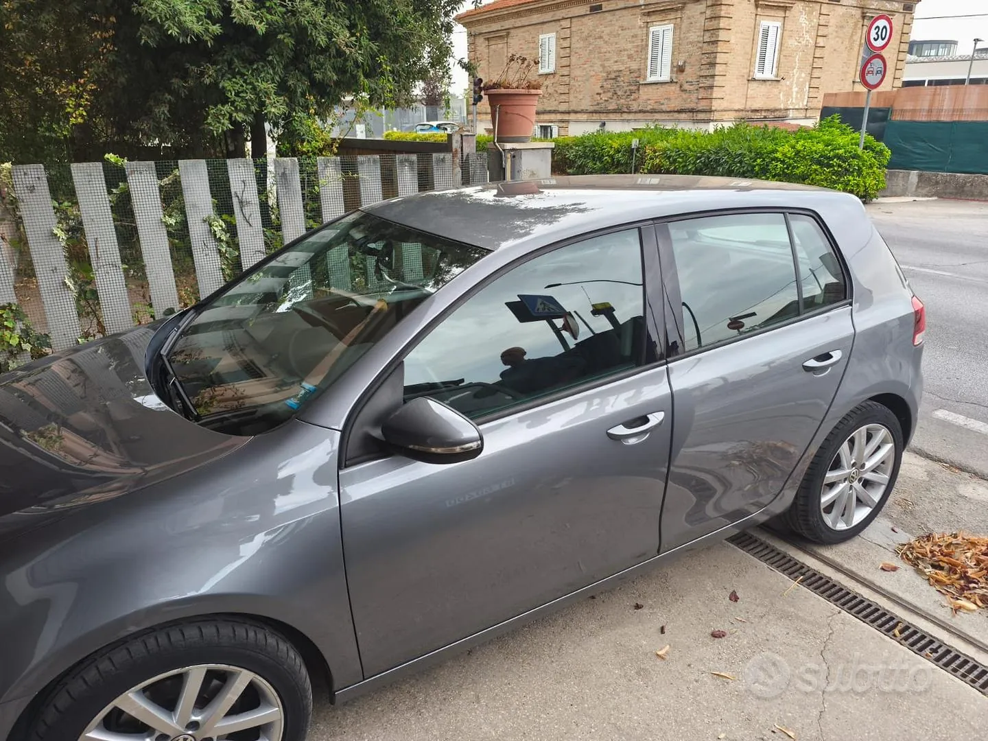 Volkswagen Golf 2009 photo 2