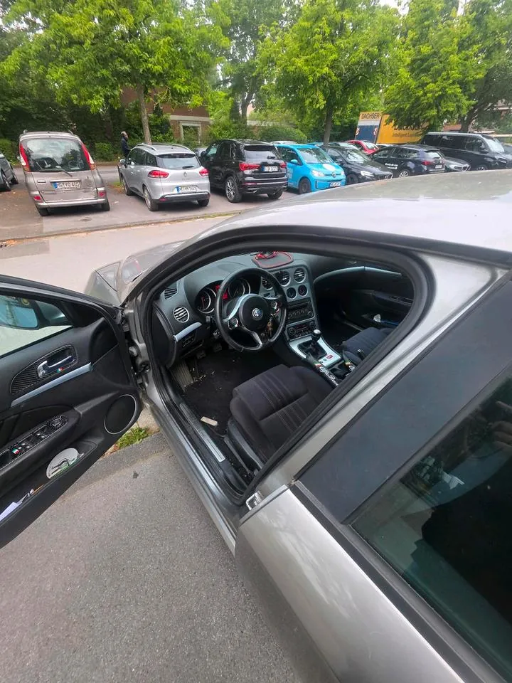 Alfa Romeo 159