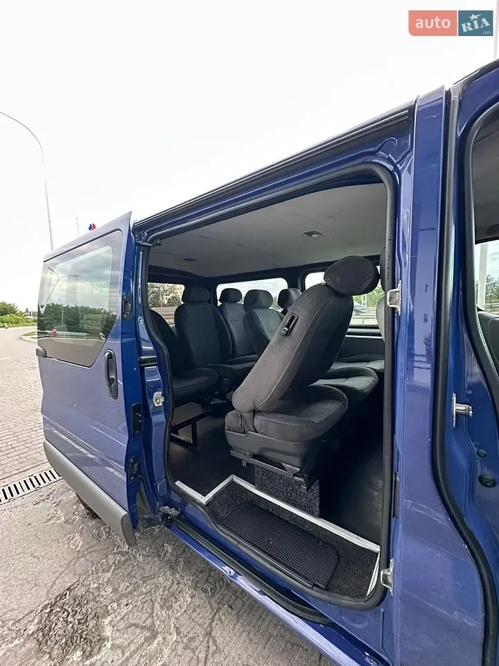 Opel Vivaro 2008 photo 4