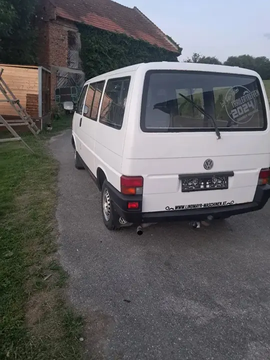 Volkswagen T4 1994 photo 2