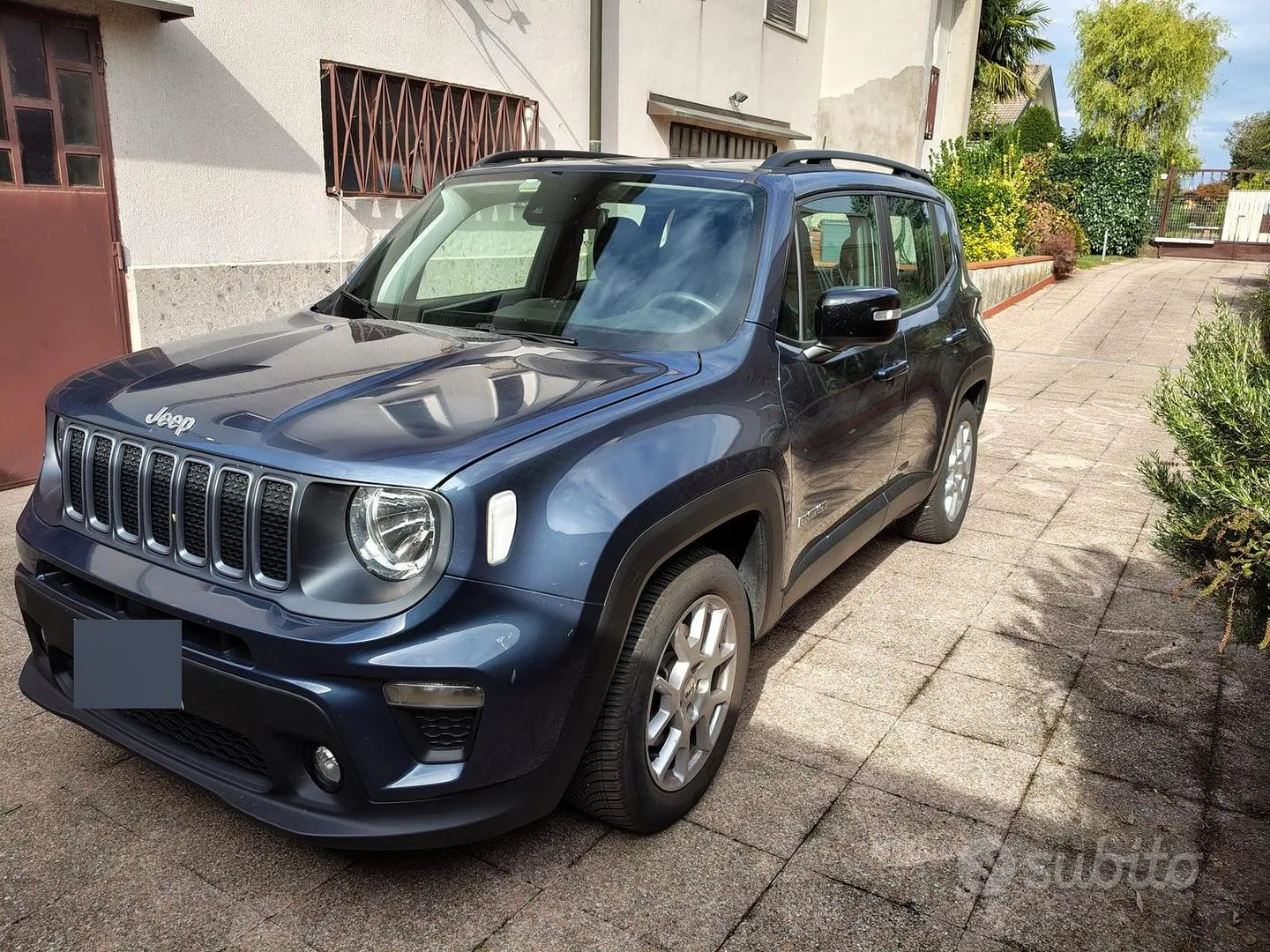 Jeep Renegade 2023 photo 2
